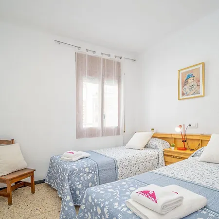 Apartment Basic Comfort Poeta Marquina 1º 2025 *