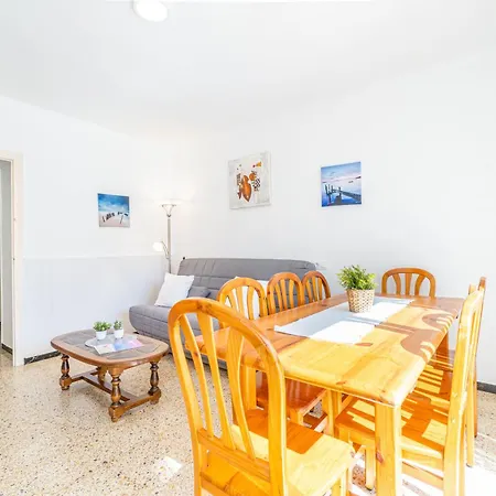 Apartamento Basic Comfort Poeta Marquina 1º 2025 Roses